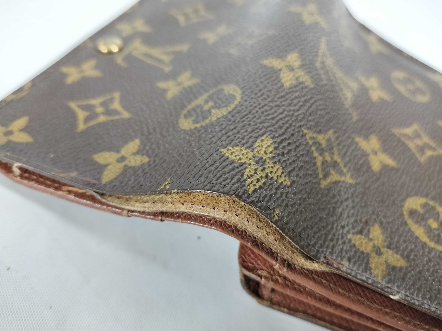 LOUIS VUITTON 5-Piece Wallet Set