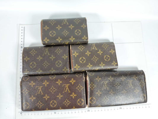 LOUIS VUITTON 5-Piece Wallet Set