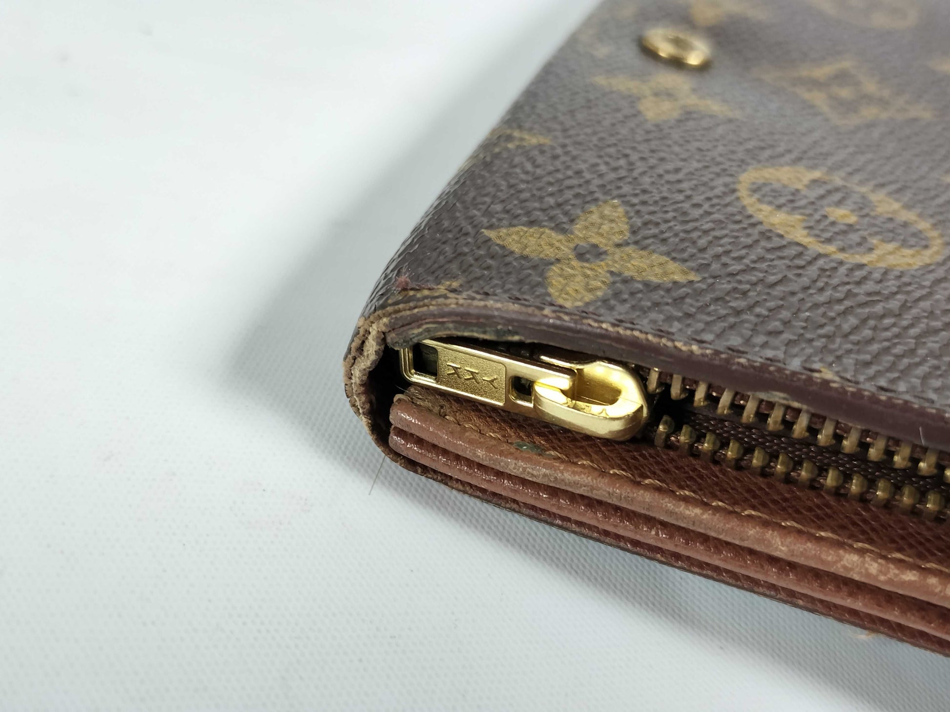 LOUIS VUITTON 5-Piece Wallet Set