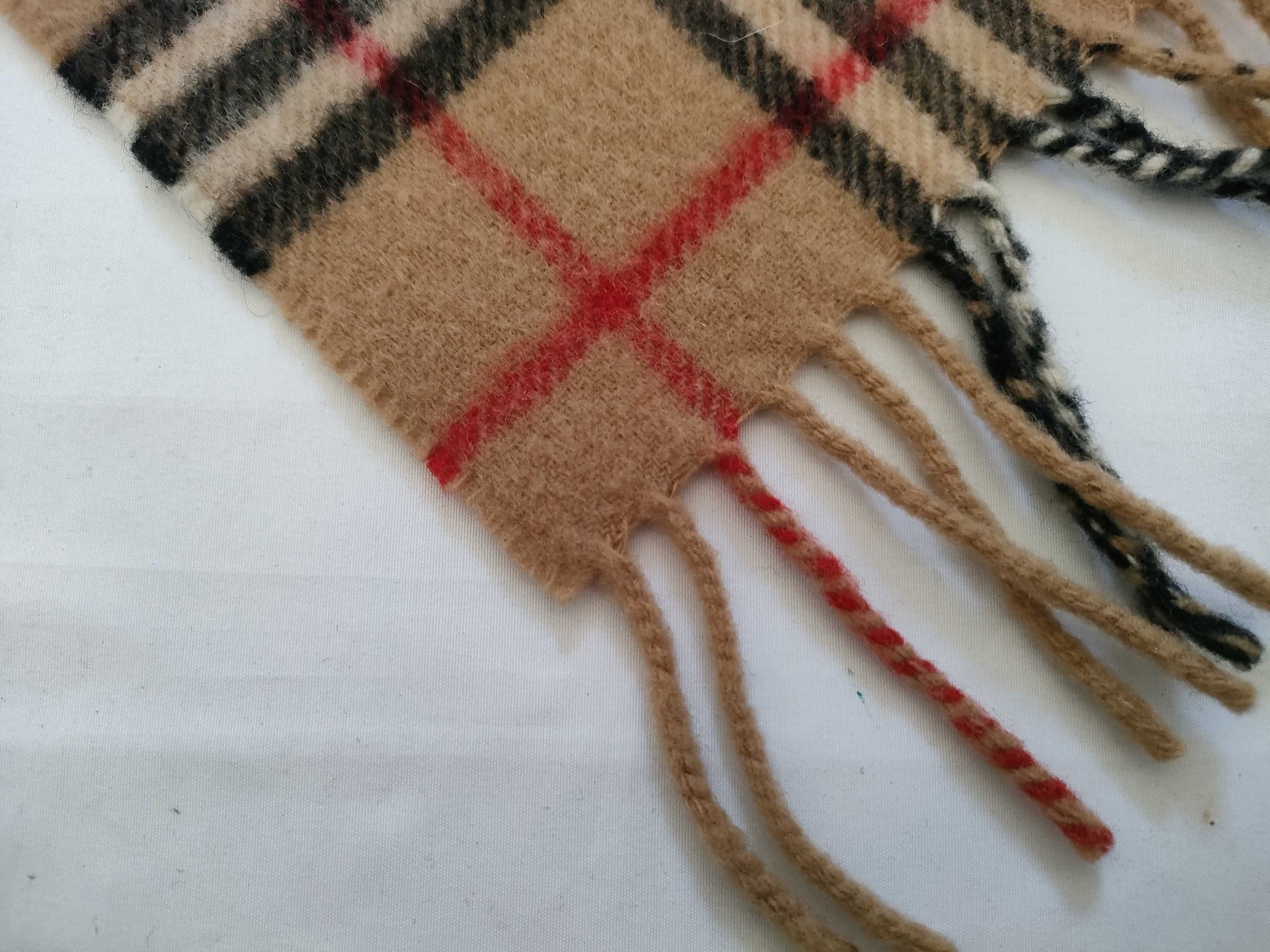 BURBERRY / Fringe Scarf / Nova Check / Made in England / 100% Lambswool / Beige Other Accessories