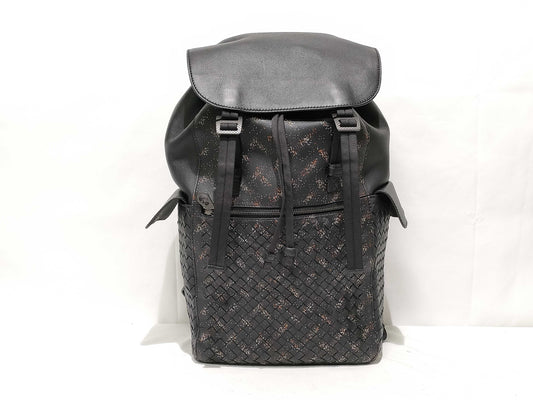 BOTTEGA VENETA Intrecciato Leather Backpack in Black