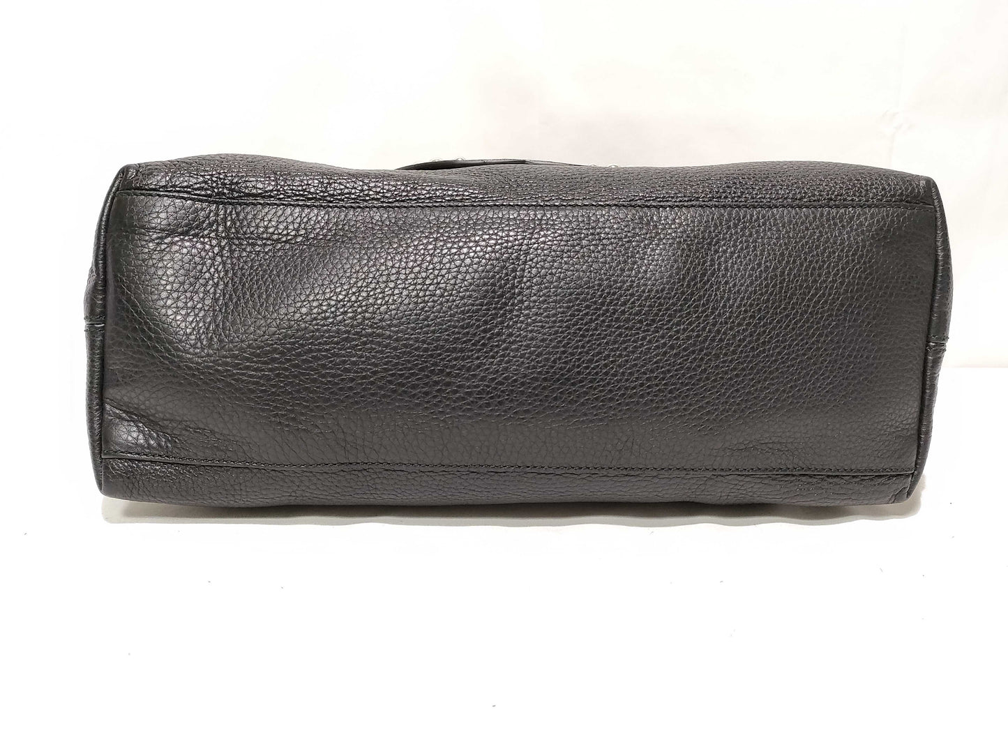 GUCCI Studded Leather Soho Chain Tote Bag