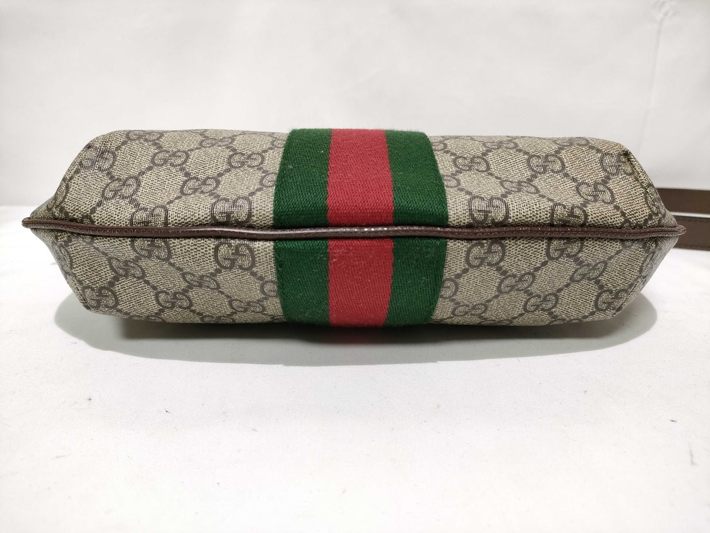 GUCCI GG Supreme Gucci Ophidia Medium Shoulder Bag