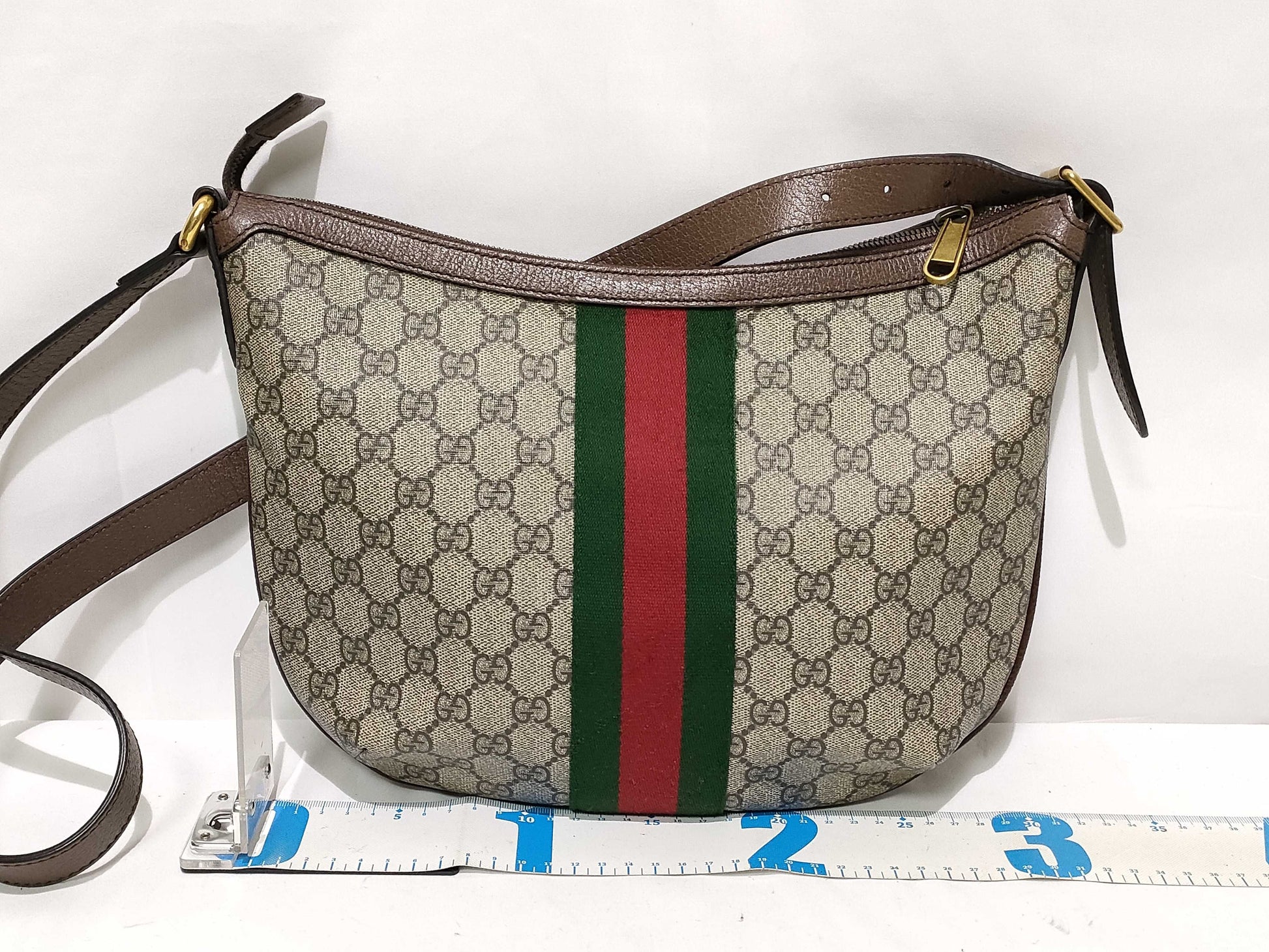 GUCCI GG Supreme Gucci Ophidia Medium Shoulder Bag
