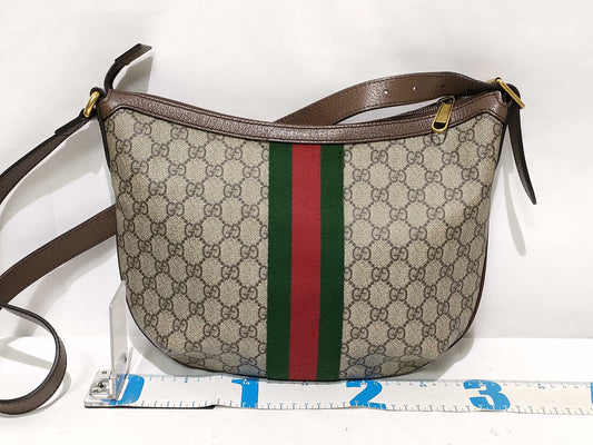 GUCCI GG Supreme Gucci Ophidia Medium Shoulder Bag