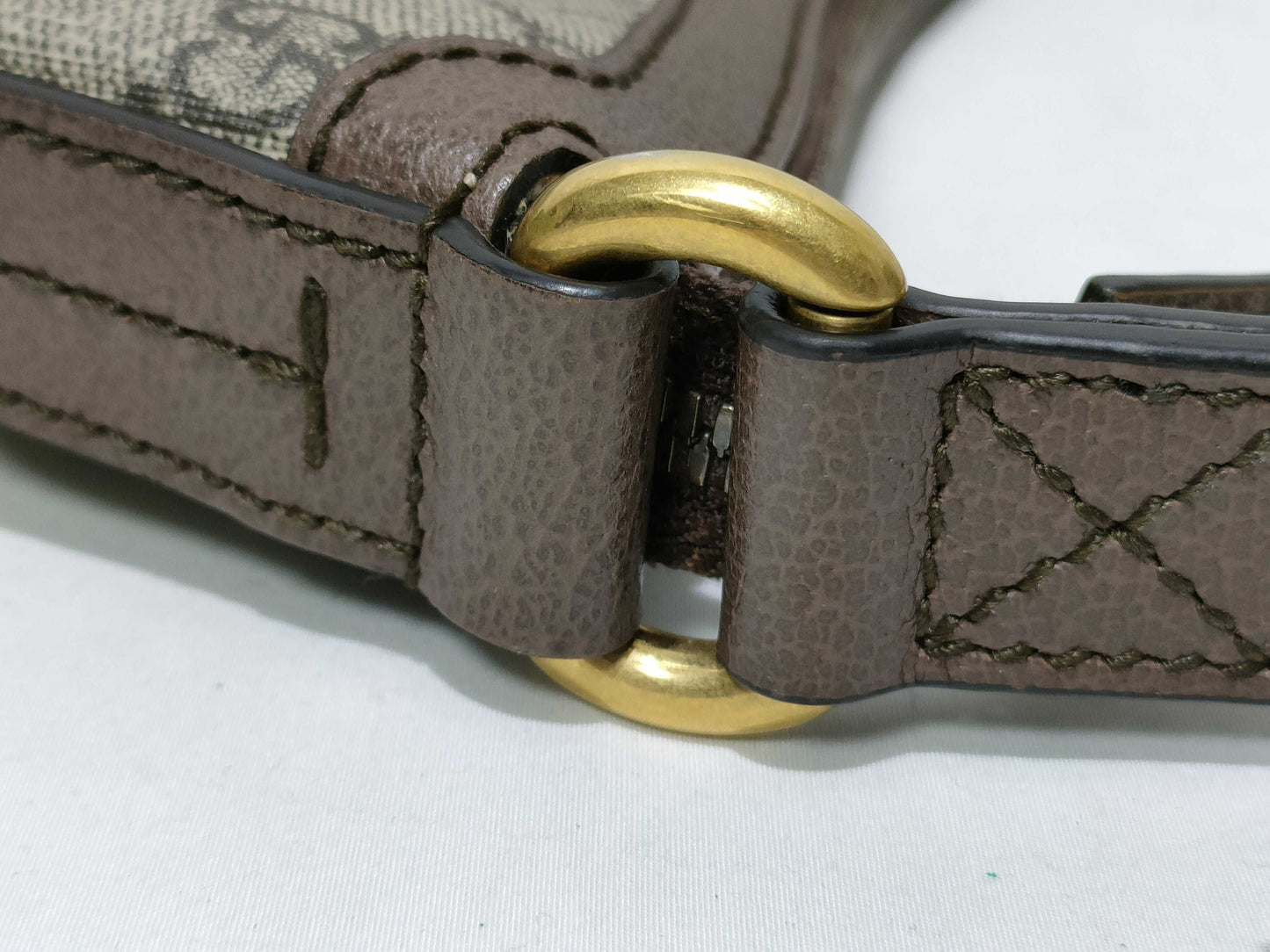 GUCCI GG Supreme Gucci Ophidia Medium Shoulder Bag