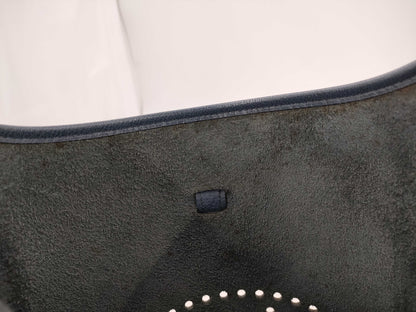 HERMES Evelyn Taurillon Clemence Shoulder Bag