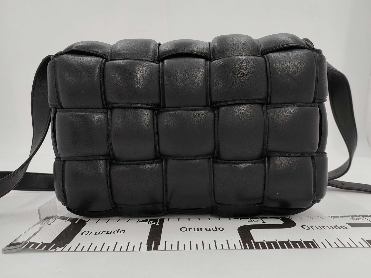 BOTTEGA VENETA Padded Cassette Black Shoulder Bag 591970VCQR18425