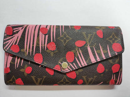 LOUIS VUITTON Monogram LV Monogram Jungle Dot Portefeuille Sarah M42576 CA1136 Wallet