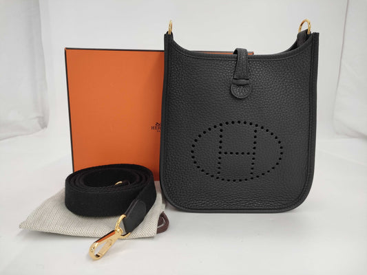 HERMES Evelyn TPM B Stamp G Hardware Shoulder Bag