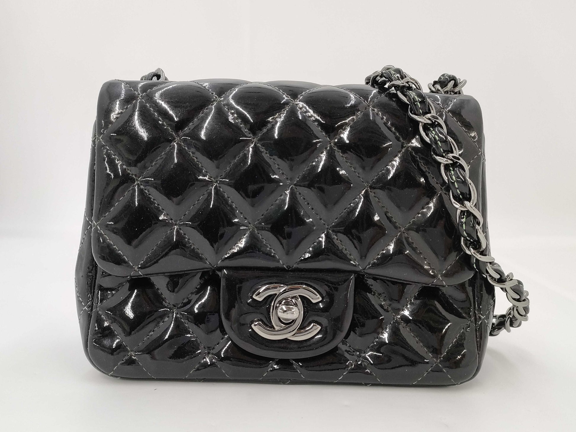 CHANEL Matelasse Shoulder Bag Shoulder Bag