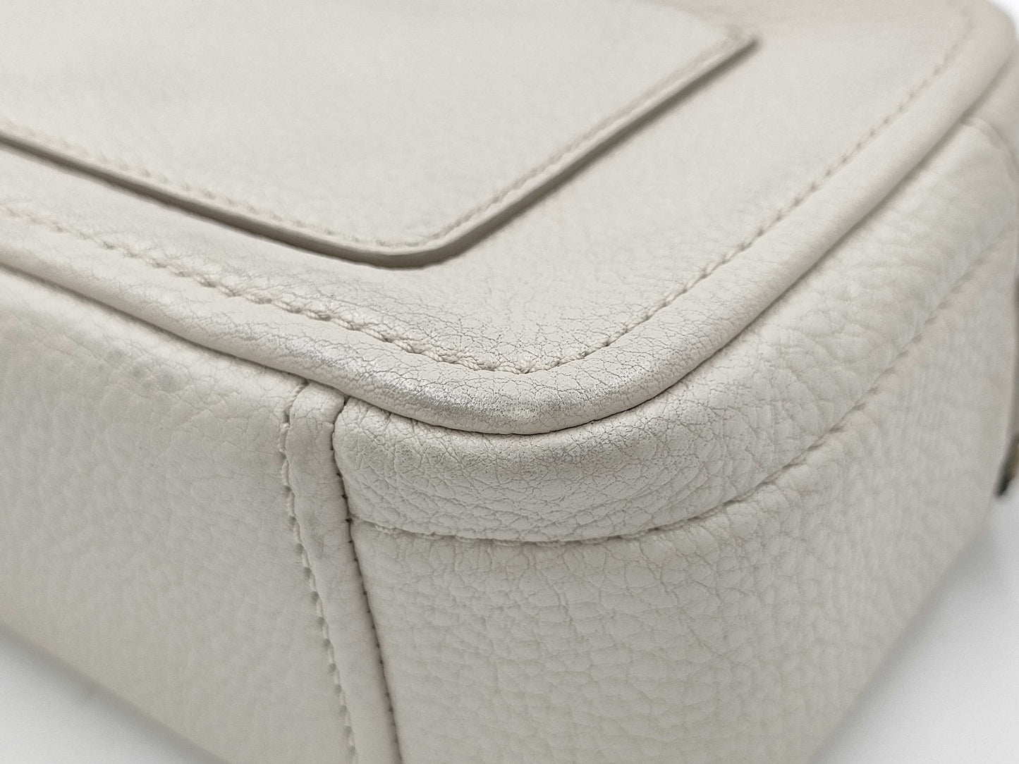 MARC JACOBS Snapshot Shoulder Bag