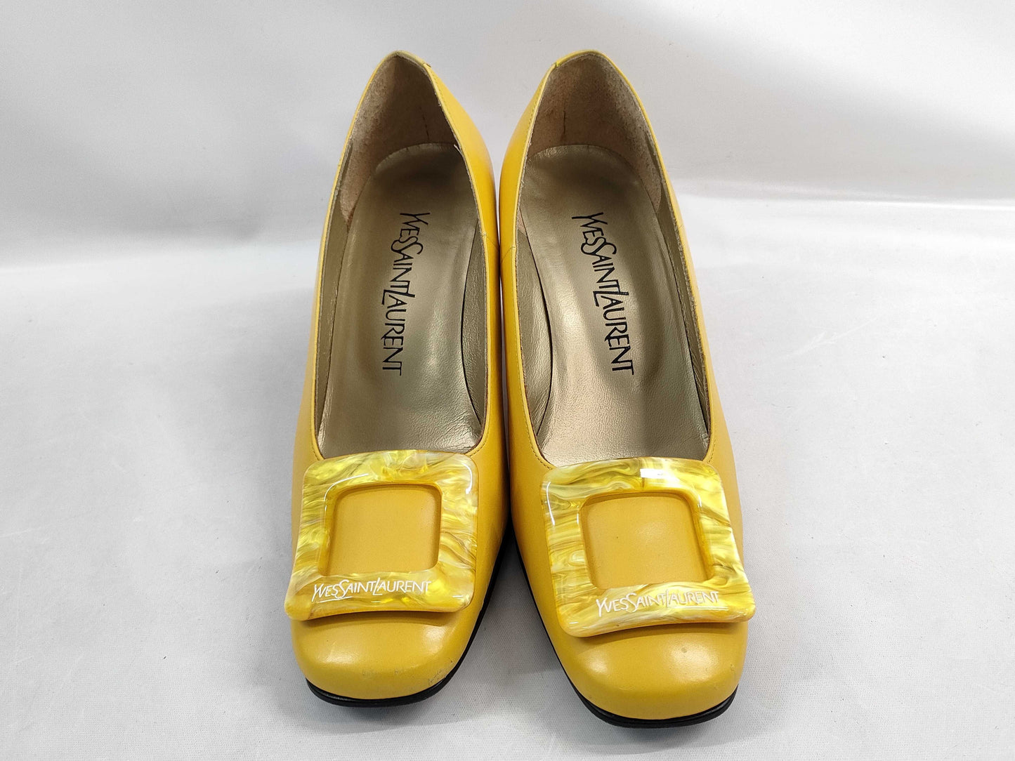 Yves Saint Laurent Pumps in Yellow Leather
