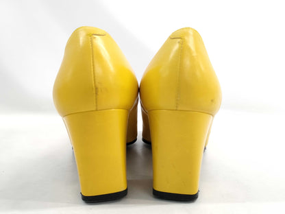Yves Saint Laurent Pumps in Yellow Leather