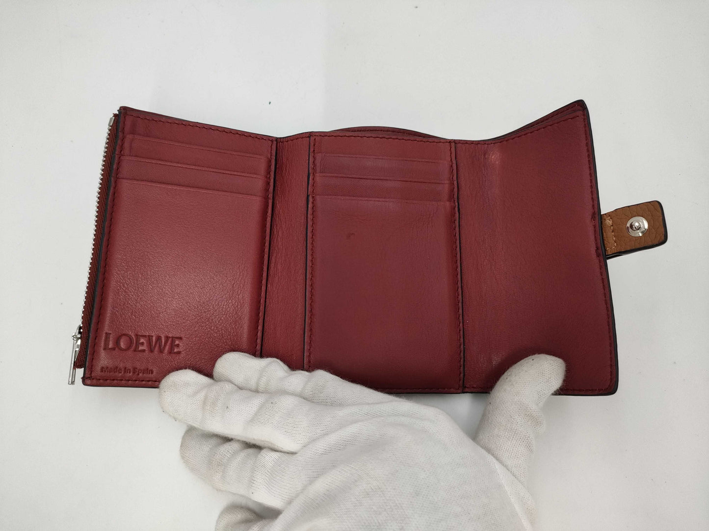 LOEWE Vertical Wallet Small Calfskin Brown Wallet