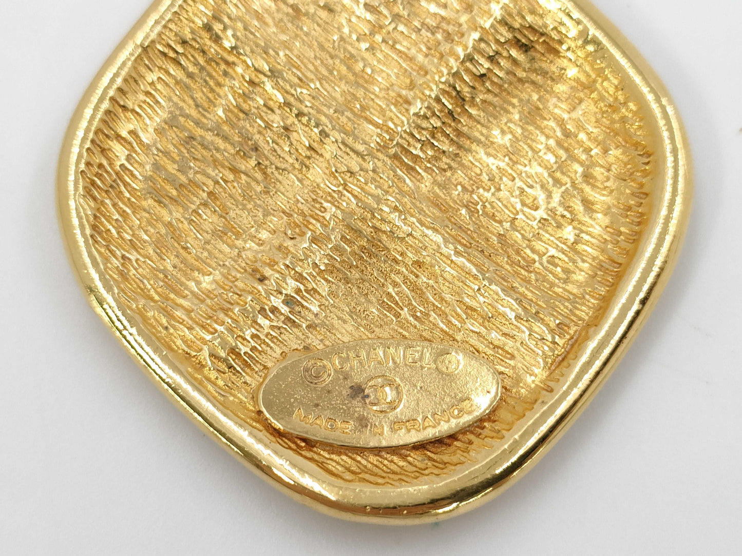 CHANEL Diamond-Shaped Gold NC Necklace