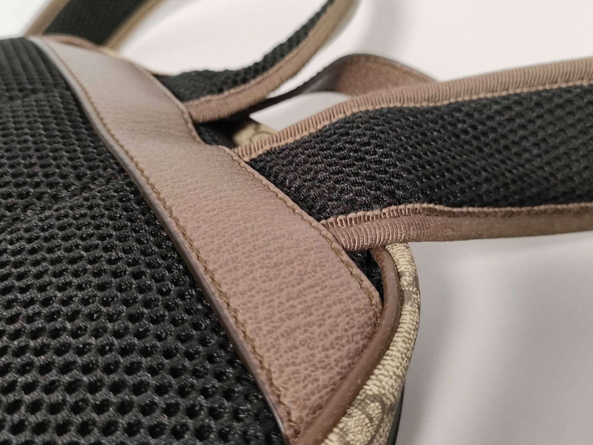 GUCCI GG Supreme Gucci Ophidia GG Small Backpack