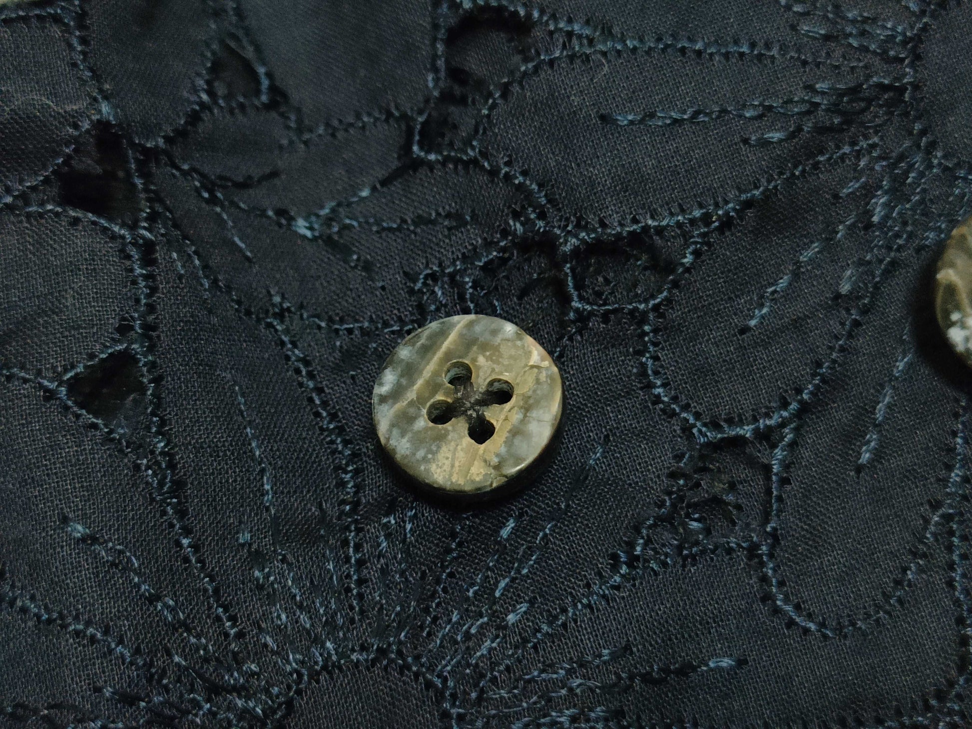 TORU ICHO Floral Lace Shirt