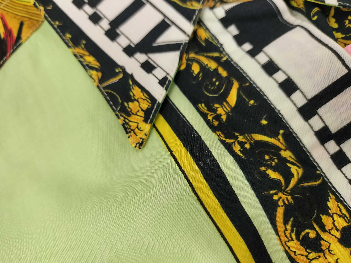 VERSACE 90s VERSUS VERSACE Ethnic Print Shirt