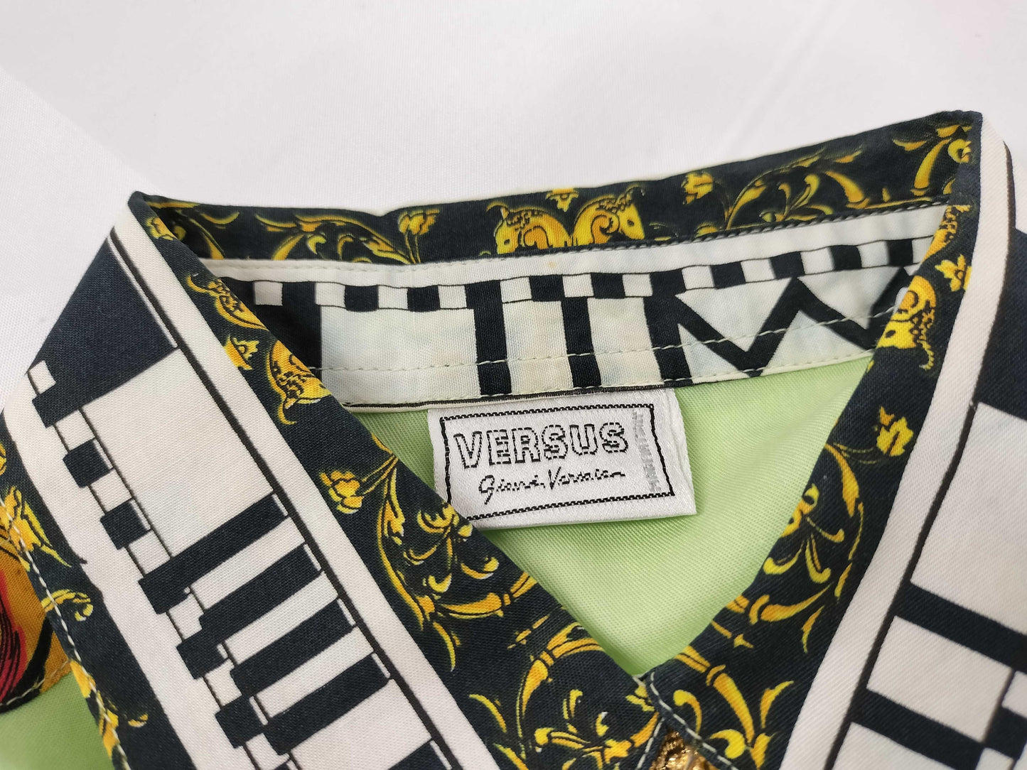 VERSACE 90s VERSUS VERSACE Ethnic Print Shirt