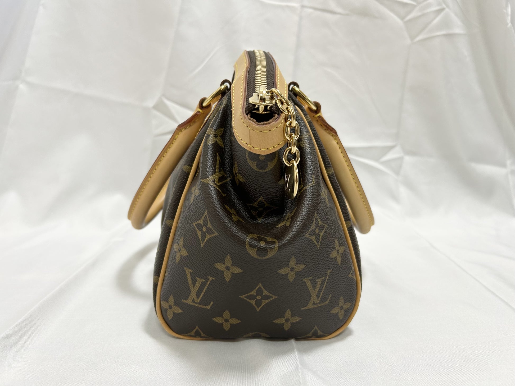 LOUIS VUITTON Monogram Tivoli PM Handbag
