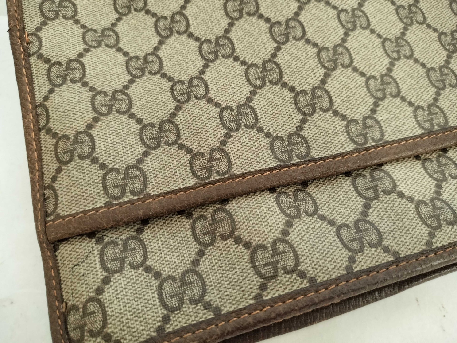GUCCI branded pouch