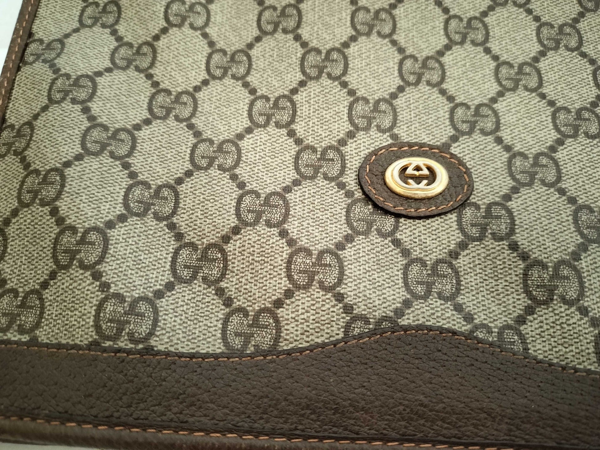 GUCCI branded pouch