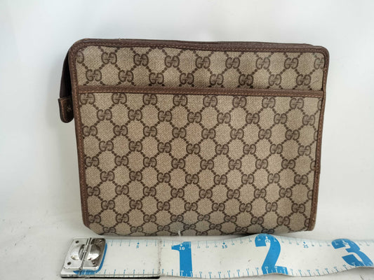 GUCCI branded pouch