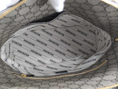 GUCCI GG Supreme Gucci & Balenciaga Hacker Ville Small Bag Beige Shoulder/Handbag Handbag