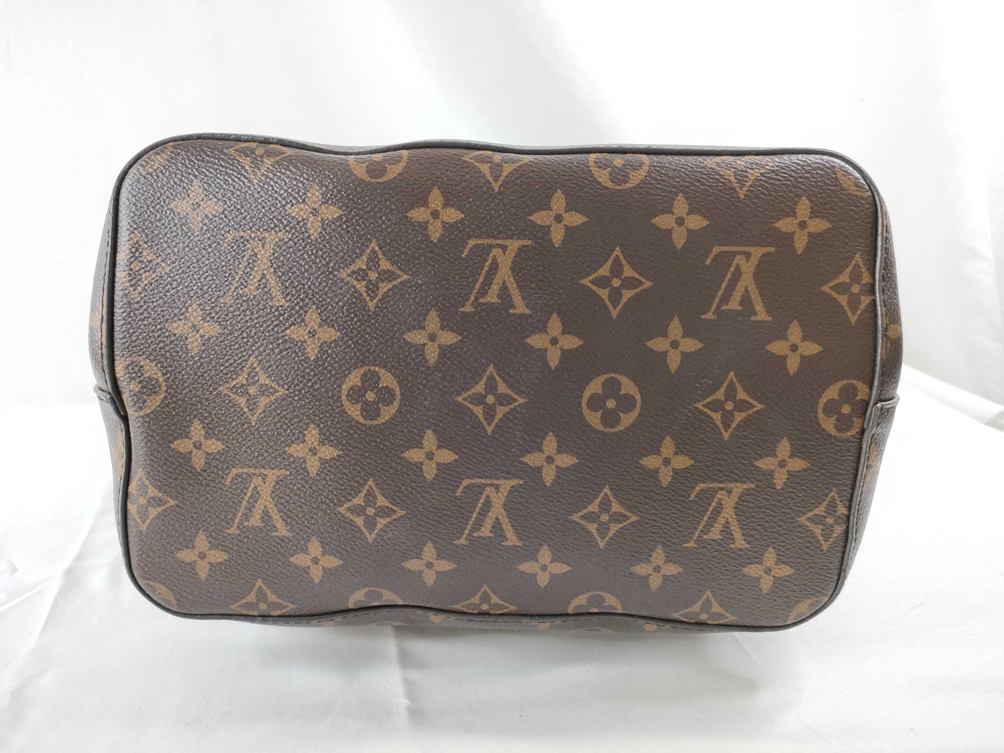 LOUIS VUITTON Monogram LV Noebag Shoulder Bag
