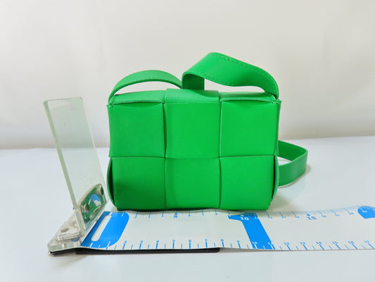 BOTTEGA VENETA Intrecciato Cassette Green Shoulder Bag