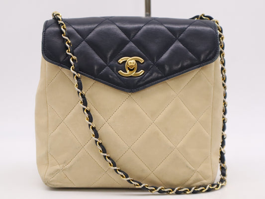 CHANEL Matelasse 22 S Flap S Chain Turn Lock GD Hardware Beige Lambskin Seal Shoulder Bag 0696009