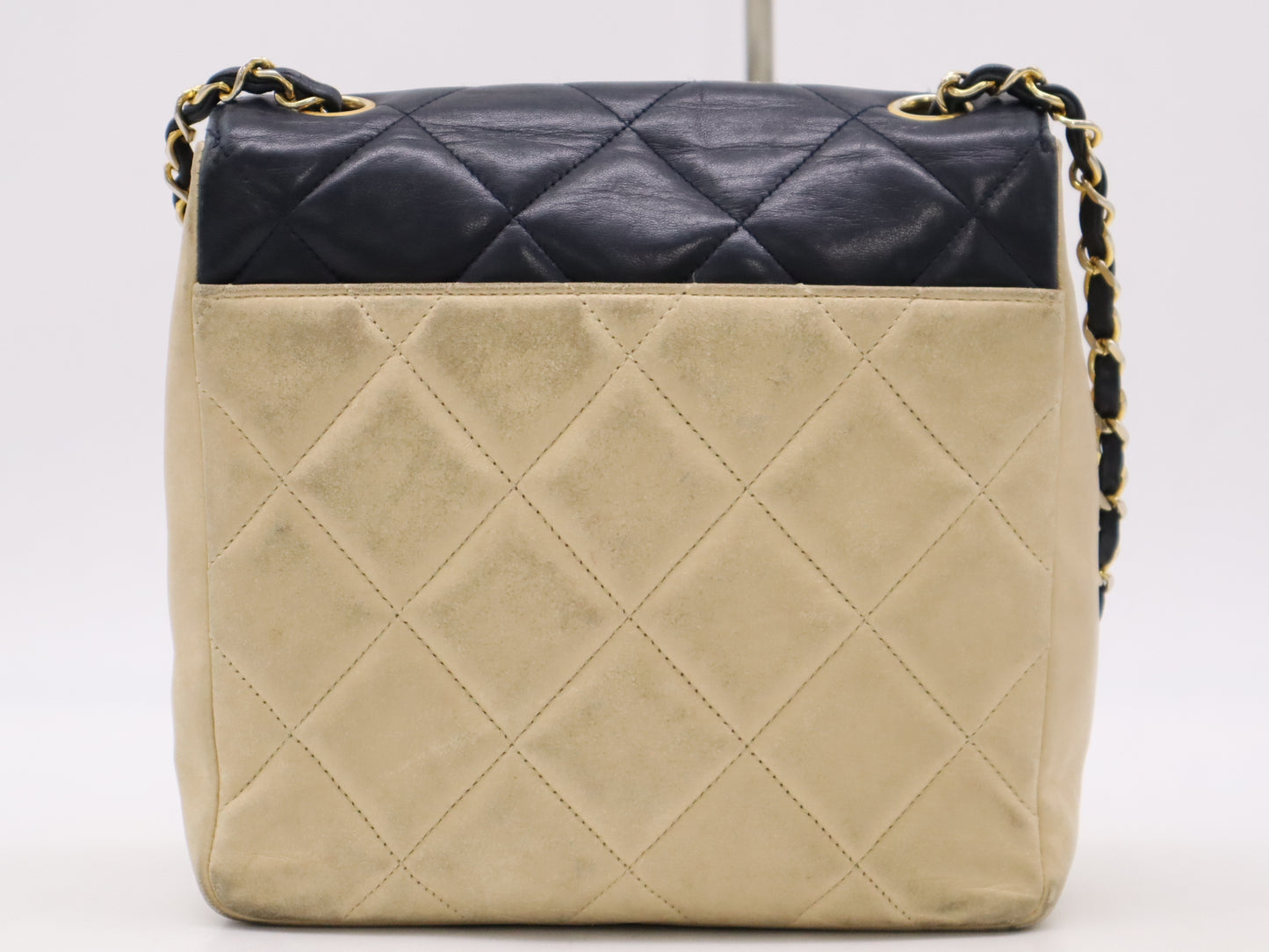 CHANEL Matelasse 22 S Flap S Chain Turn Lock GD Hardware Beige Lambskin Seal Shoulder Bag 0696009