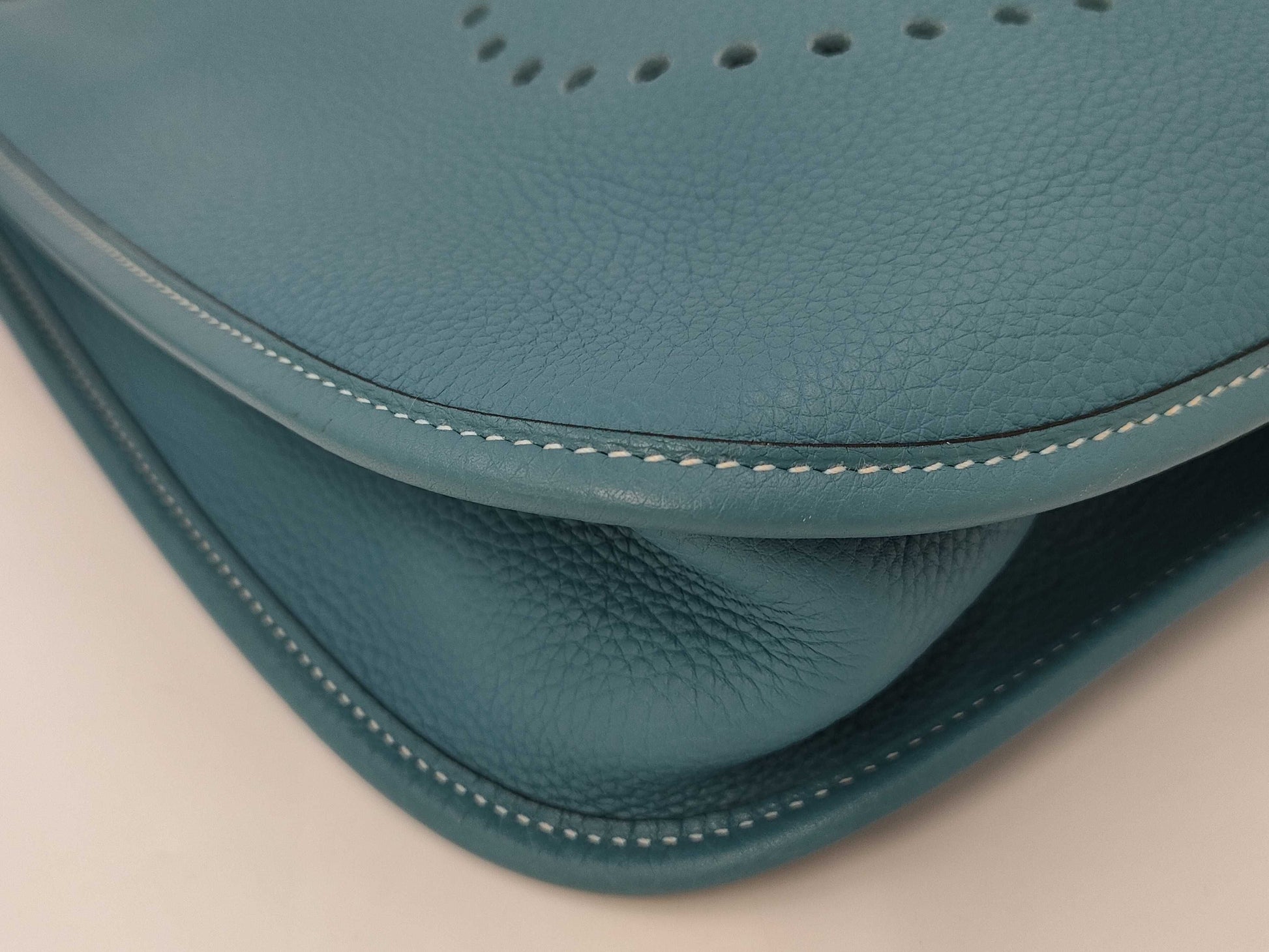 HERMES Evelyn GM Shoulder Bag, K Stamp, 2007, Taurillon Leather, Silver Hardware, Blue, Strap and Dust Bag Included