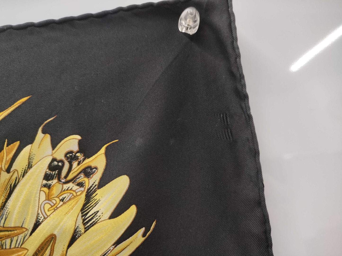 HERMES Silk Carré 90 PASSIFLORES Black Gold Scarf
