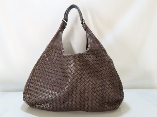 BOTTEGA VENETA Intrecciato Leather Shoulder Bag in Black 