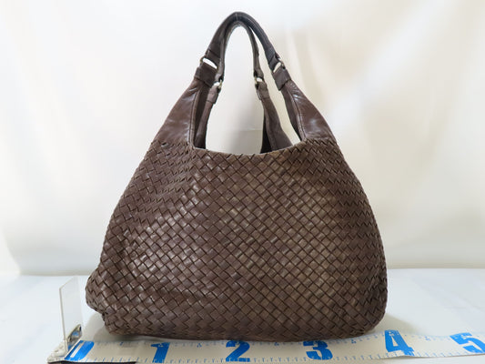 BOTTEGA VENETA Intrecciato Leather Shoulder Bag in Black 