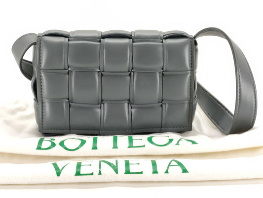 BOTTEGA VENETA Intrecciato Padded Cassette Maxi Intrecciato Lambskin Gray Shoulder Bag