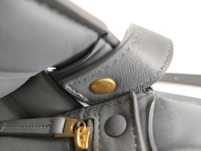 BOTTEGA VENETA Intrecciato Padded Cassette Maxi Intrecciato Lambskin Gray Shoulder Bag
