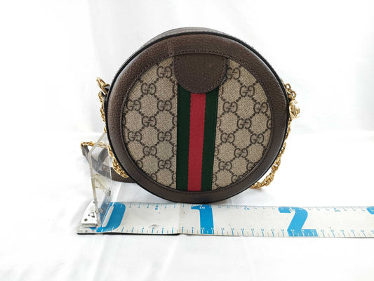 GUCCI GG Supreme Sherry Shoulder Bag