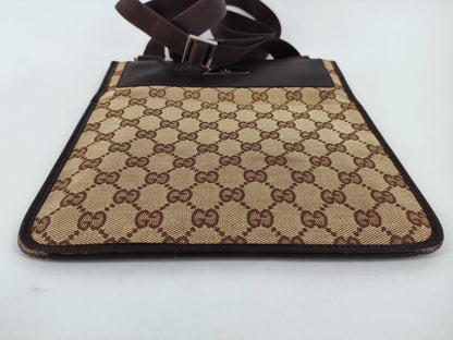 GUCCI GG Canvas Shoulder Bag Gucci GG Canvas Shoulder Bag