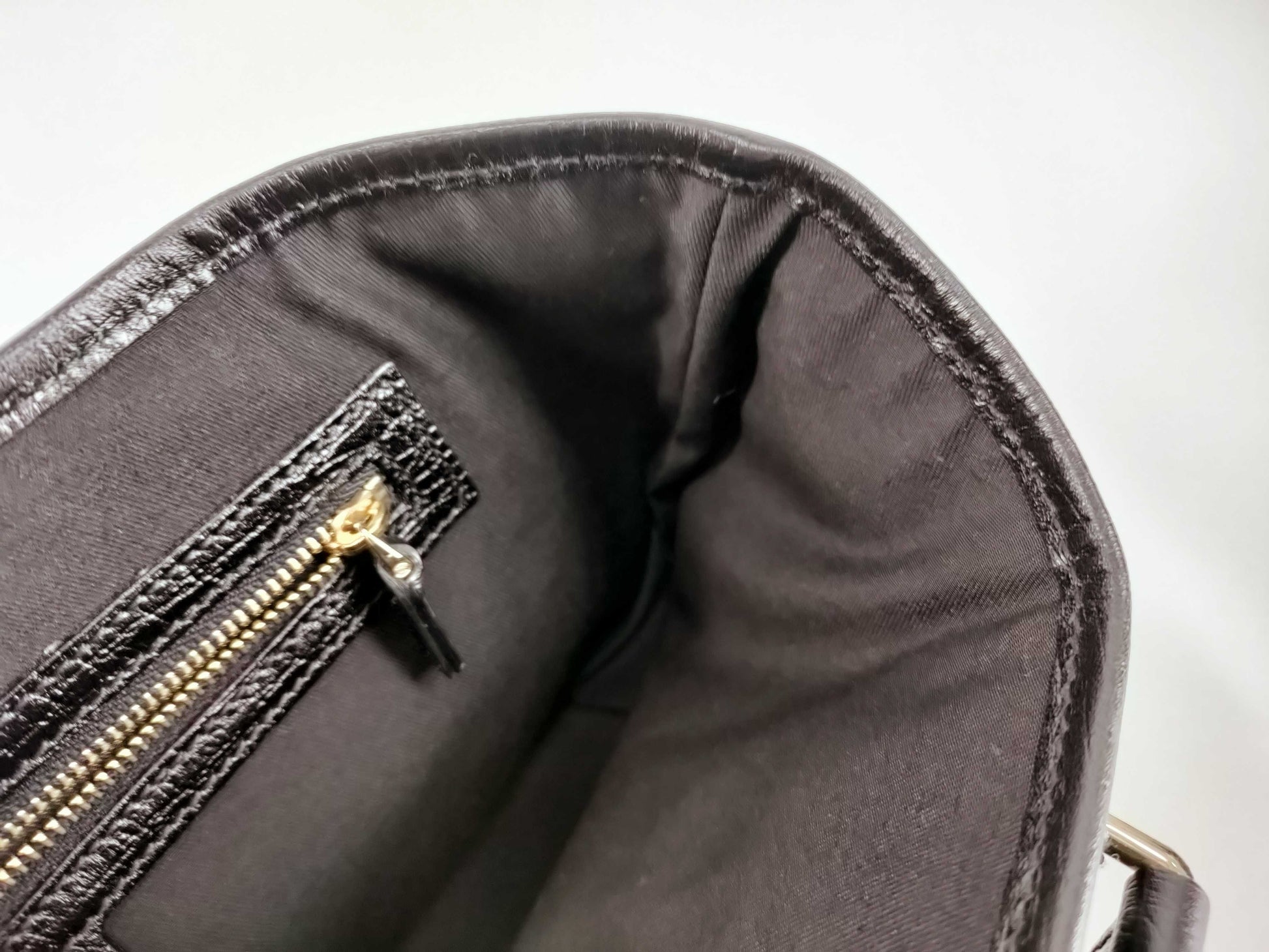GUCCI GG Canvas Handbag Black