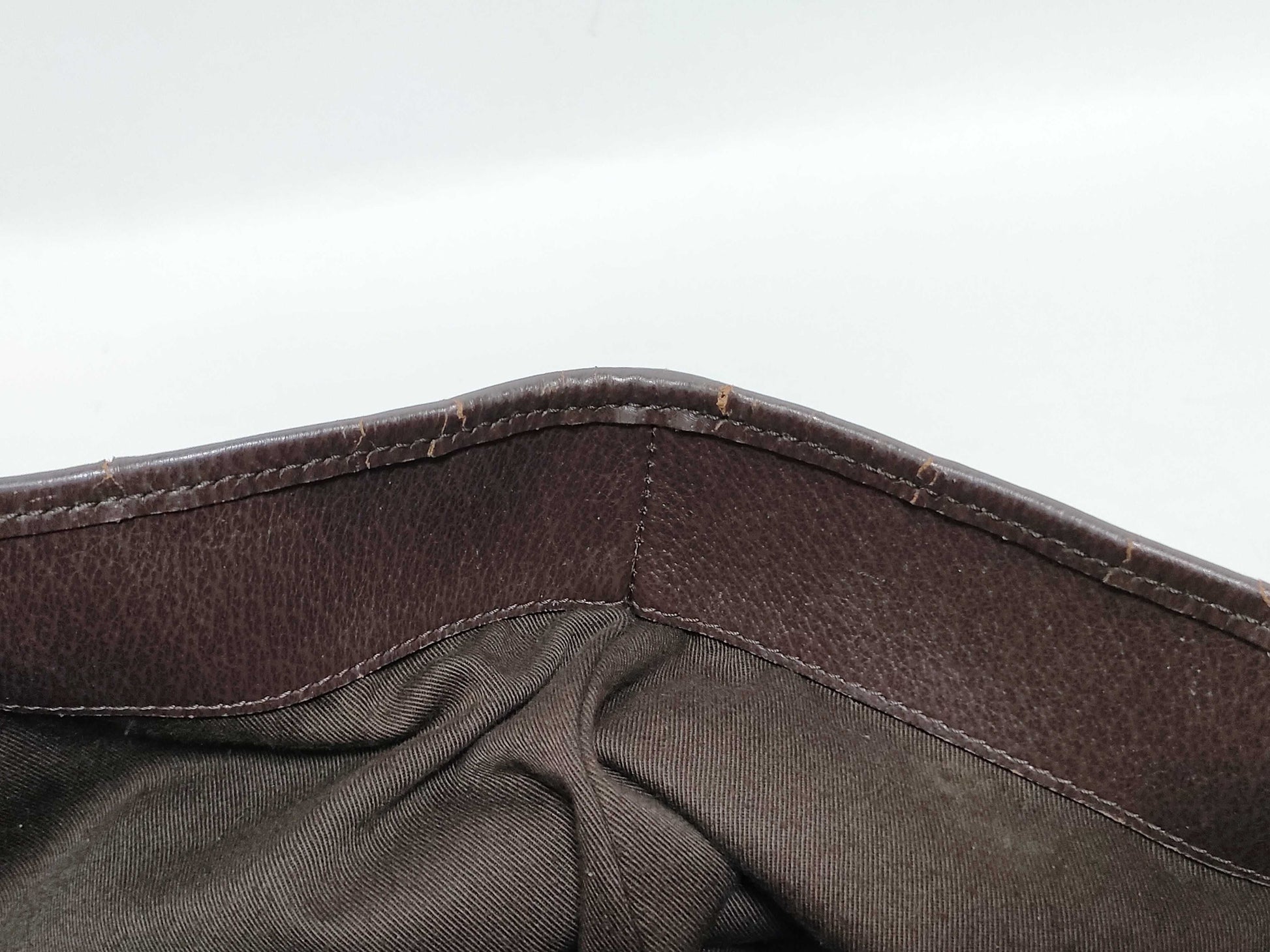GUCCI GG Canvas Tote Bag Gucci GG Canvas Tote Bag