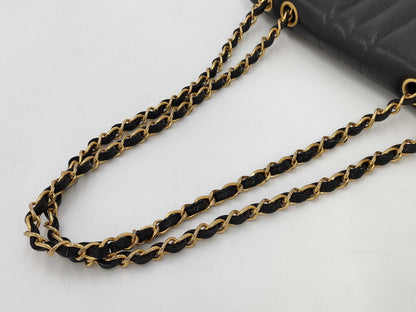 CHANEL Caviar Shoulder Bag