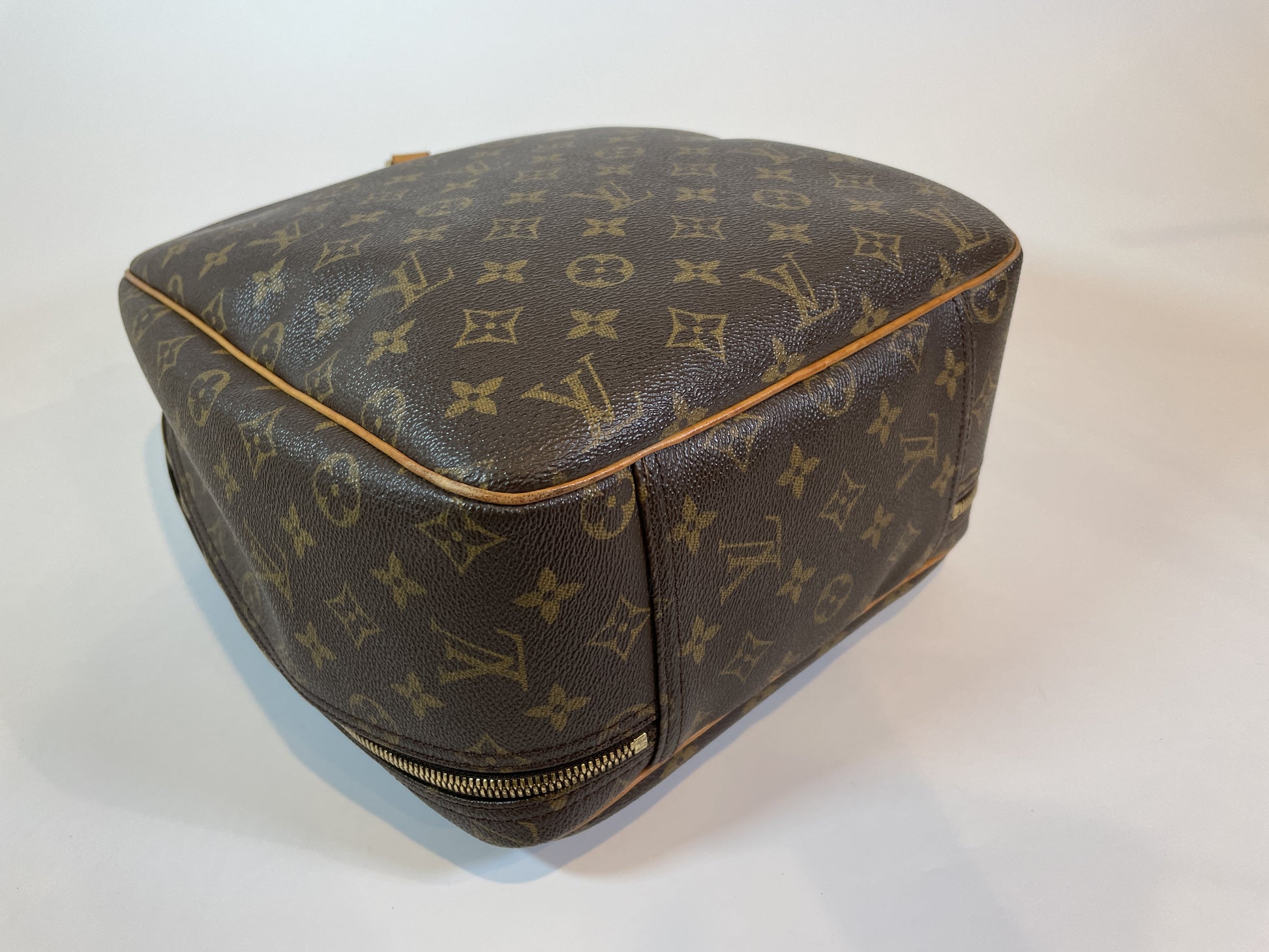 LOUIS VUITTON LOUISVUITTON Handbag Excursion Monogram M41450 Handbag