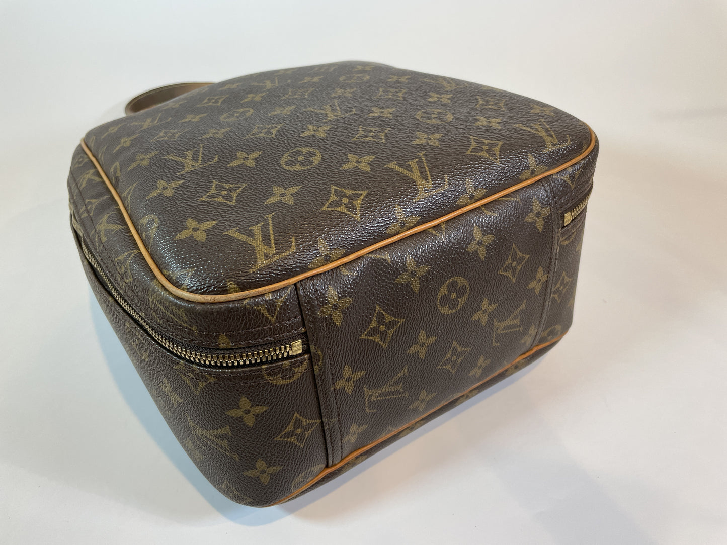 LOUIS VUITTON LOUISVUITTON Handbag Excursion Monogram M41450 Handbag