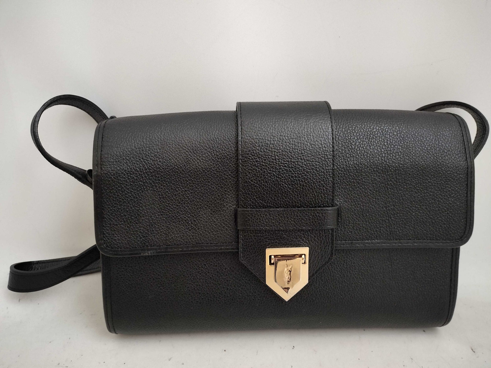 Yves Saint Laurent Cassandra Shoulder Bag in Black Leather