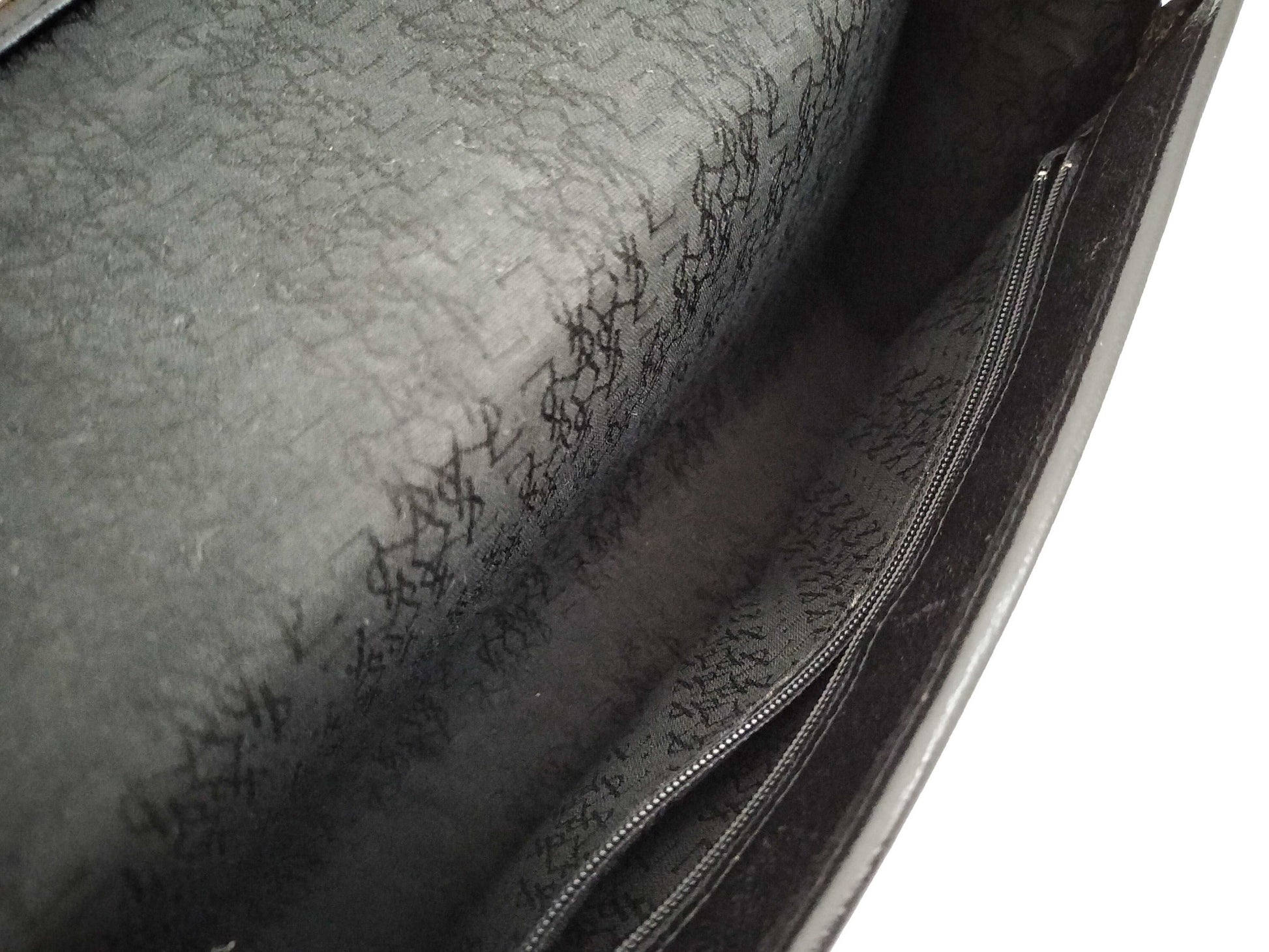 Yves Saint Laurent Cassandra Shoulder Bag in Black Leather