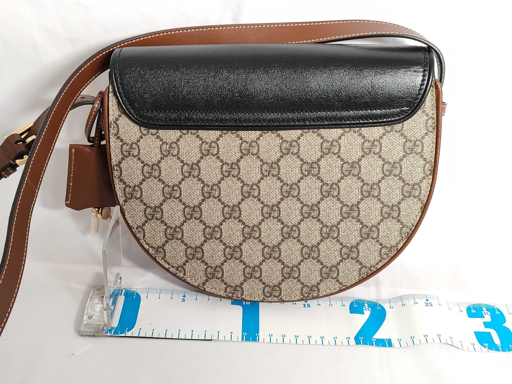 GUCCI GG Shoulder Bag with Dust Bag