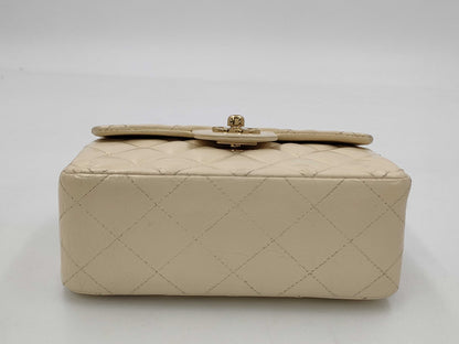 CHANEL CHANEL Mini Matelasse Lambskin Chain Shoulder Bag Beige with GD Hardware